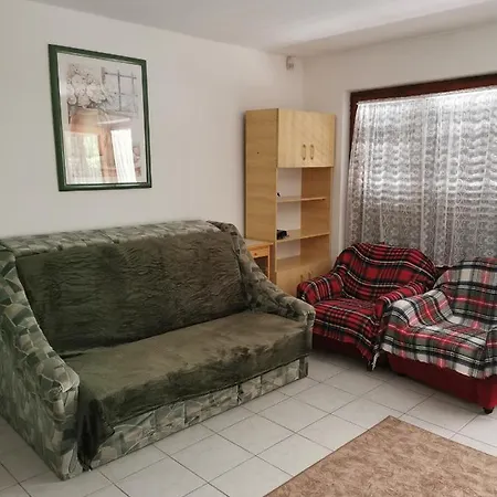 Gyoengylak Casa de Férias Sarud
